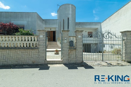 Foto Villa unifamiliare in Via Giovanni XXIII, Diso Centro di 250 m²