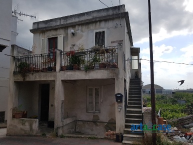 Foto Appartamento in Via Nazionale      98045, San Pier Niceto di 80 m²