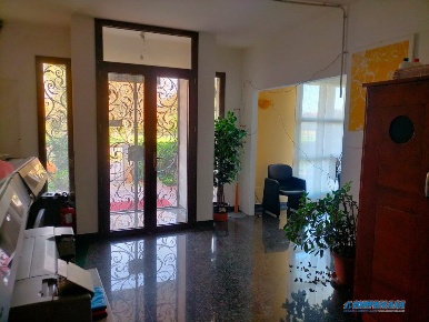 Foto Villa unifamiliare a Ponso Centro di 2400 m² con 12 locali in affitto