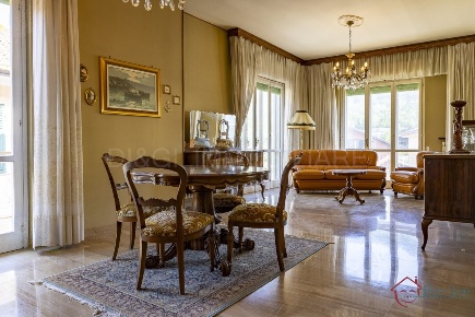 Foto Appartamento in VIA ROMA, Villanova d'Albenga Centro di 190 m²