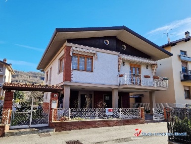 Foto Villa unifamiliare in Via Santo Stefano, Cividate Camuno Centro