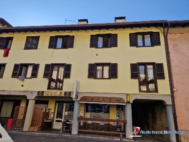 Foto Appartamento in Via Italia, Capo di Ponte Centro di 90 m² con 3 locali