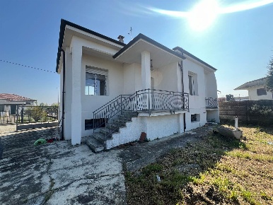 Foto Villa unifamiliare a Valle Lomellina di 70 m² con 2 locali in vendita