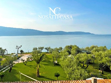 Foto Villa unifamiliare in Via della Libertà, Gargnano Centro di 130 m²