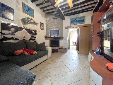 Foto Appartamento a Montescudaio di 263 m² con 12 locali in vendita