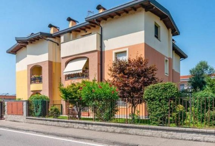 Foto Appartamento a Lungavilla di 65 m² con 3 locali in vendita