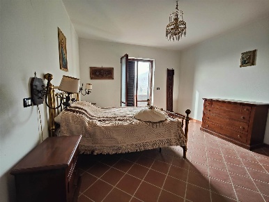 Foto Villa unifamiliare in vicolauro  20, Capriglia Irpina di 440 m²