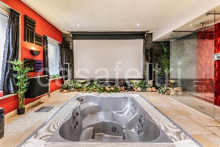 Foto Appartamento in via marconi 35, Ambivere di 435 m² con 7 locali