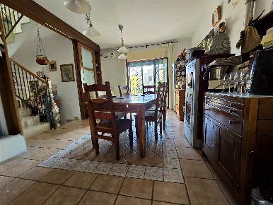 Foto Villa a schiera in Parco Gardenia 5, San Mango Piemonte di 220 m²
