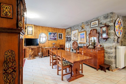Foto Villa bifamiliare in Via IV Novembre, Chiuro Centro di 199 m²