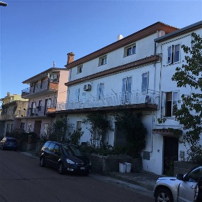 Foto Appartamento a Arzana di 300 m² con 6 locali in vendita