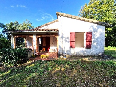 Foto Villa unifamiliare a Montescudaio di 90 m² con 5 locali in vendita