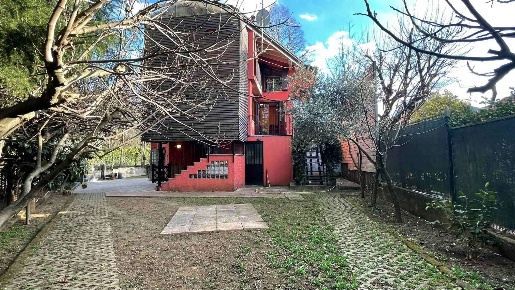 Foto Villa unifamiliare in via grigna 35, Camparada Centro di 240 m²