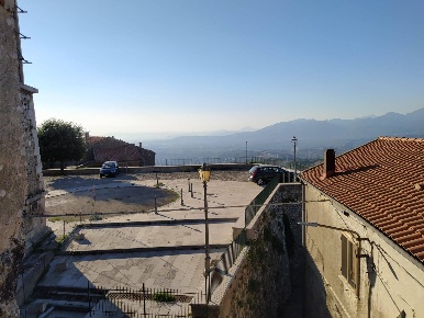 Foto Appartamento a Postiglione Centro di 80 m² con 3 locali in vendita