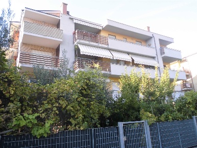 Foto Appartamento in VIA DI VITTORIO, Camerata Picena Centro di 50 m²