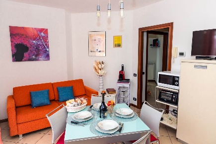 Foto Appartamento a Tavernola Bergamasca Centro di 55 m² con 2 locali