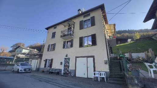 Foto Appartamento a Piateda di 94 m² con 6 locali in vendita