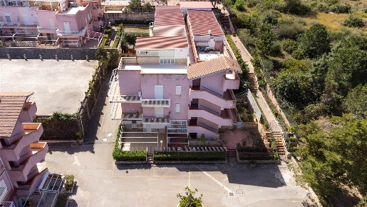 Foto Appartamento in via Renato Gottuso, Pollina di 89 m² con 5 locali