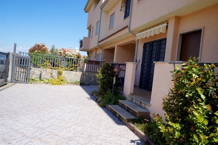 Foto Villa unifamiliare a Zumpano di 167 m² con 5 locali in vendita