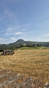 Foto Villa unifamiliare a Travo di 300 m² con 7 locali in vendita