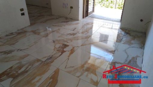 Foto Appartamento in via vence, Zumpano di 115 m² con 6 locali in vendita