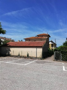 Foto Villa unifamiliare a Motteggiana di 250 m² con 8 locali in vendita