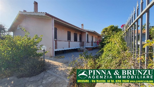 Foto Villa unifamiliare in via gruccione 8, Cuglieri di 240 m² con 7 locali