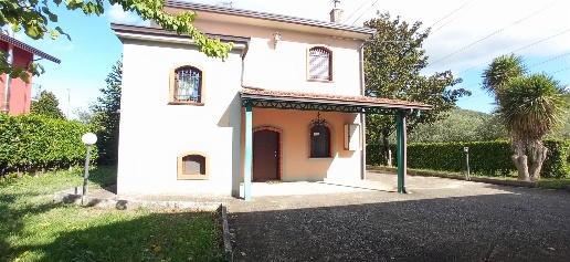 Foto Villa unifamiliare in via pioppeto, Prata di Principato Ultra