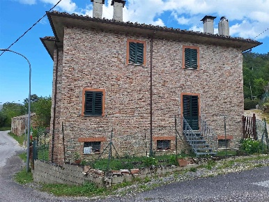 Foto Appartamento in Località Fornaci, Apiro di 55 m² con 4 locali