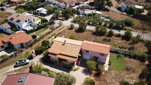 Foto Villa unifamiliare a Sant'Anna Arresi di 123 m² con 7 locali