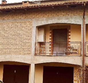 Foto Appartamento a San Quirico d'Orcia Centro di 88 m² con 3 locali