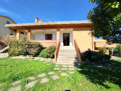 Foto Villa unifamiliare in contrada Civita  63, Pollutri Civita di 385 m²