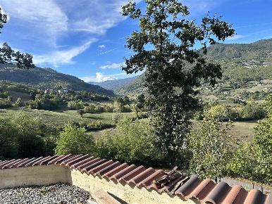 Foto Villa unifamiliare in loc. croce  50, Bettola di 180 m² con 6 locali