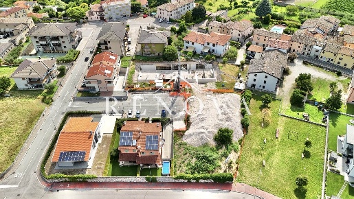 Foto Appartamento a Rivoli Veronese Centro di 80 m² con 3 locali in vendita