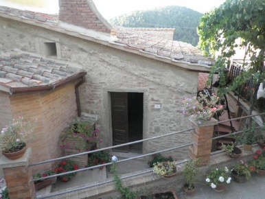 Foto Appartamento a Castelnuovo di Val di Cecina di 90 m² con 3 locali