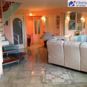 Foto Villa unifamiliare in CONTRADA SELVA, Campodipietra di 300 m²