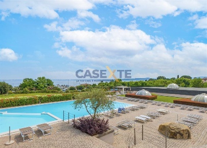 Foto Villa a schiera in Via del Porto, Moniga del Garda di 155 m²