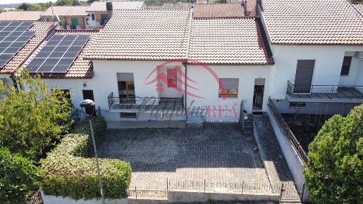 Foto Villa a schiera a Portocannone di 144 m² con 6 locali in vendita
