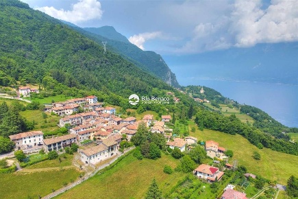 Foto Appartamento in Via Liano, Gargnano Liano Formaga di 130 m² in vendita