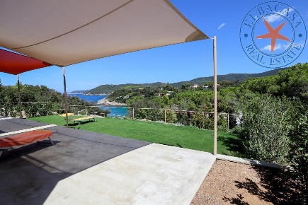 Foto Villa unifamiliare a Marciana di 150 m² con 4 locali in vendita