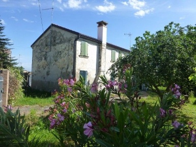 Foto Villa unifamiliare a Papozze Braglia di 160 m² in vendita