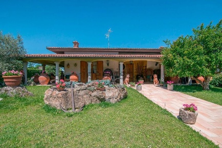 Foto Villa singola in Via Poggiolo 3, Montù Beccaria Poggiolo di 250 m²