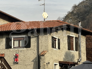 Foto Appartamento in Via VENETO SNC, Castelmarte Centro di 85 m² in vendita