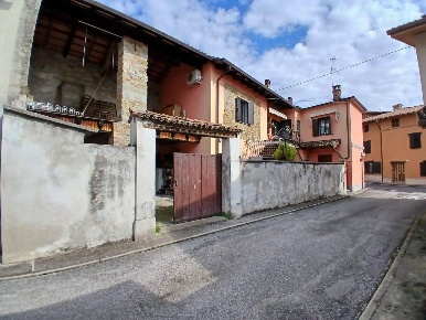 Foto Appartamento a San Lorenzo Isontino di 110 m² con 5 locali in vendita