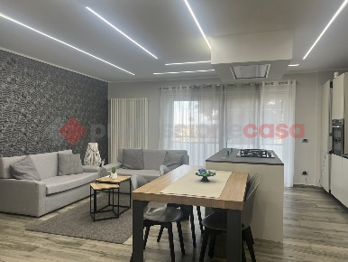 Foto Appartamento in Via del Calvario 18, Acuto di 300 m² con 5 locali