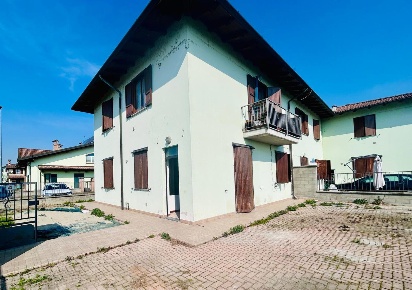 Foto Appartamento in Via Mario luponi 4, Zerbolò Centro di 80 m² in vendita