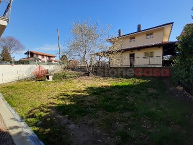 Foto Appartamento in ai crupp, Gignese Centro di 52 m² con 2 locali