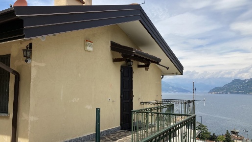 Foto Villa a schiera in Via Papa Giovanni XXIII 5, Oliveto Lario di 120 m²