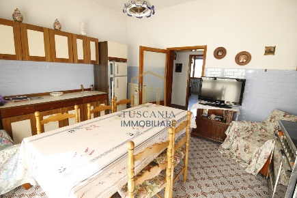 Foto Appartamento a Chiusdino di 210 m² con 6 locali in vendita