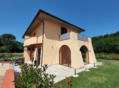 Foto Villa bifamiliare a Palaia di 90 m² con 4 locali in vendita